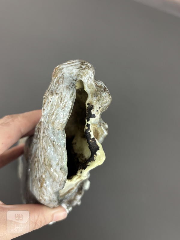 清乾隆 唐英制粉彩梅桩灵芝壁瓶 - 图12